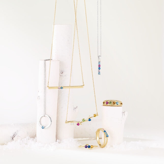 Personalized name necklaces and pendants collection
